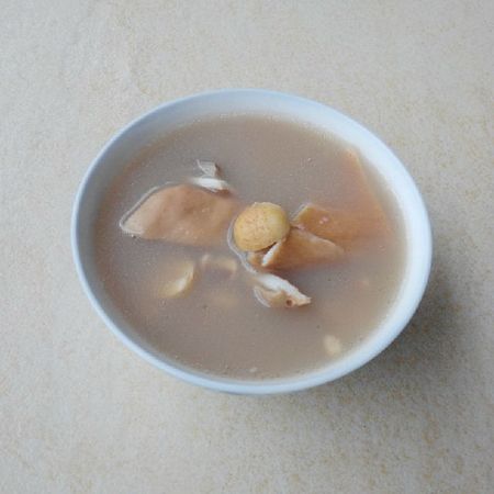 (1)莲子猪肚汤