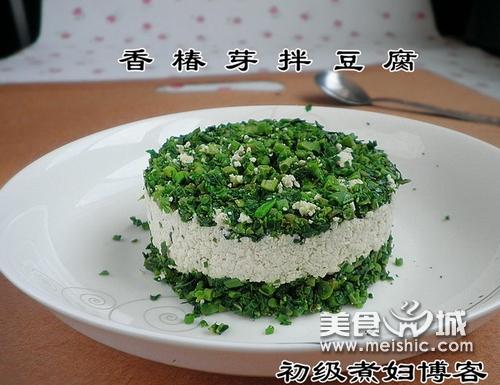 香椿芽拌豆腐