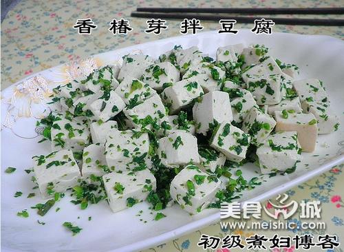 香椿芽拌豆腐