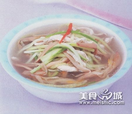 黄花菜黄瓜鸡汤